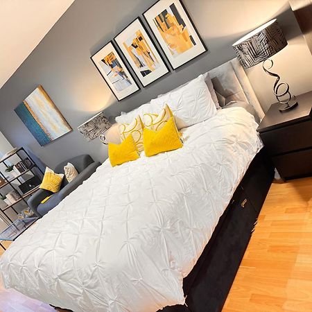 Perfectly Located City Centre Studio Apartment - West One With Free Wifi, Gym Access, Netflix Sheffield Extérieur photo